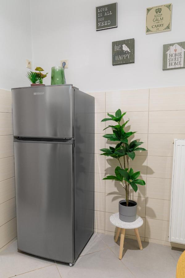 Sunny & Modern Apt For 3 Persons Αθήνα Εξωτερικό φωτογραφία